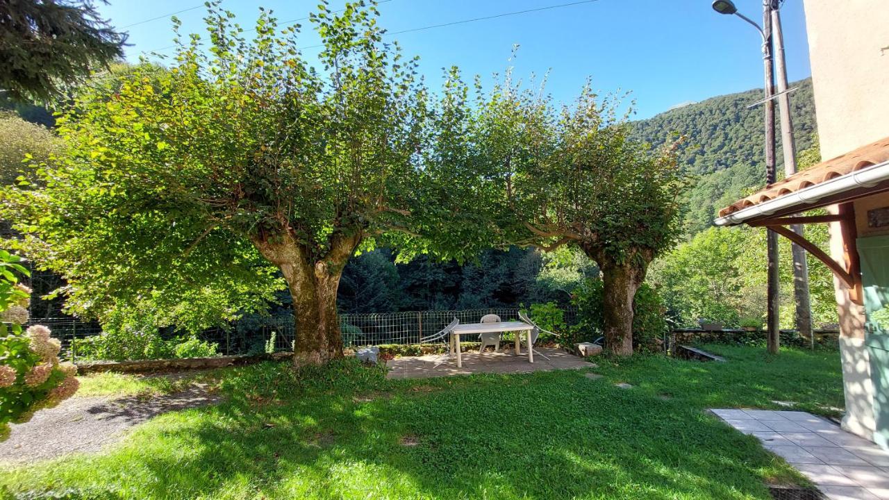 Maison De Famille Razecueillé Exterior photo
